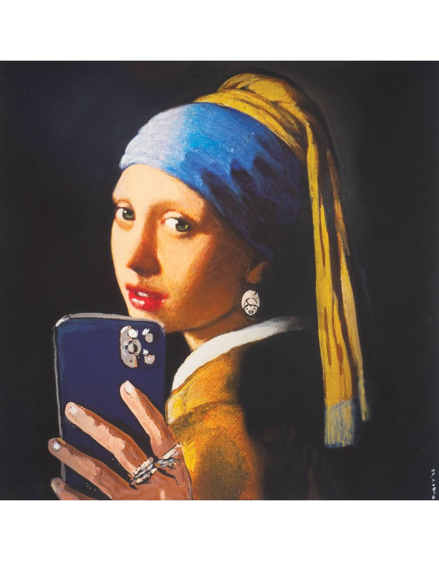 The Pearl Girl’s Selfie