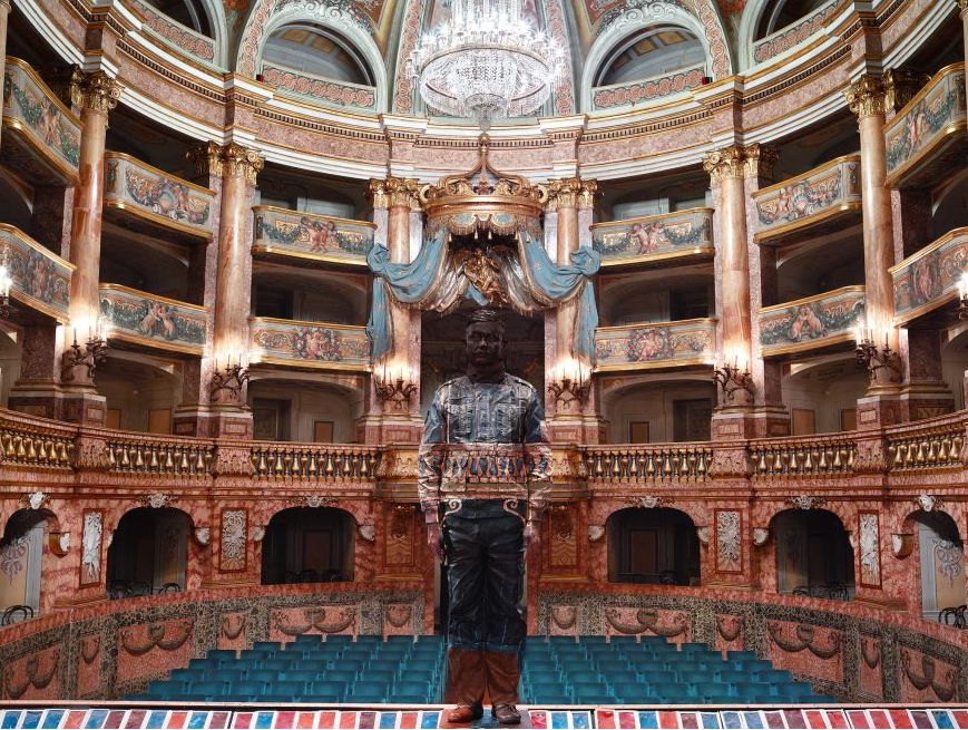 Hiding in Italy: Liu Bolin and the Art of Disappearing into Italian Landmarks