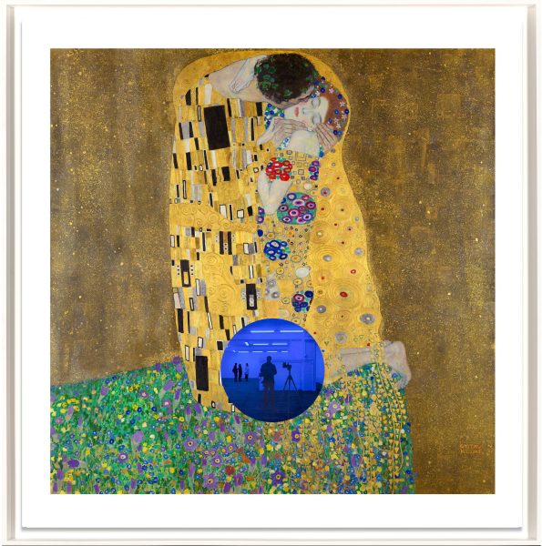 Gazing Ball - Klimt - Kiss