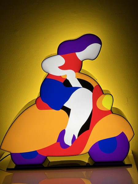 Vespa (light sculpture)
