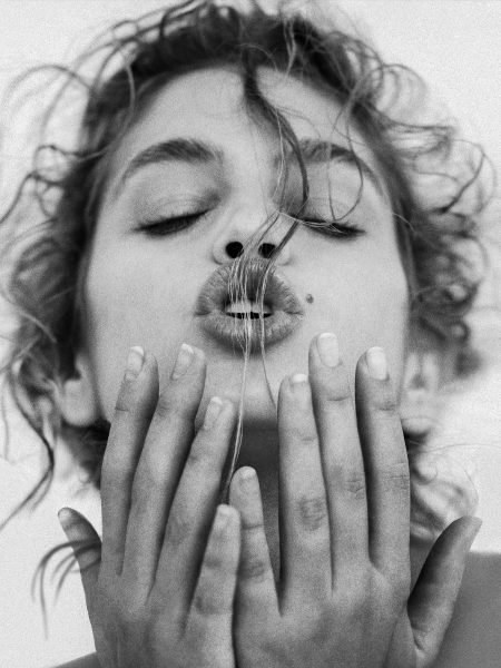 Cindy Crawford - Kiss #4 (St. Barth), 1991